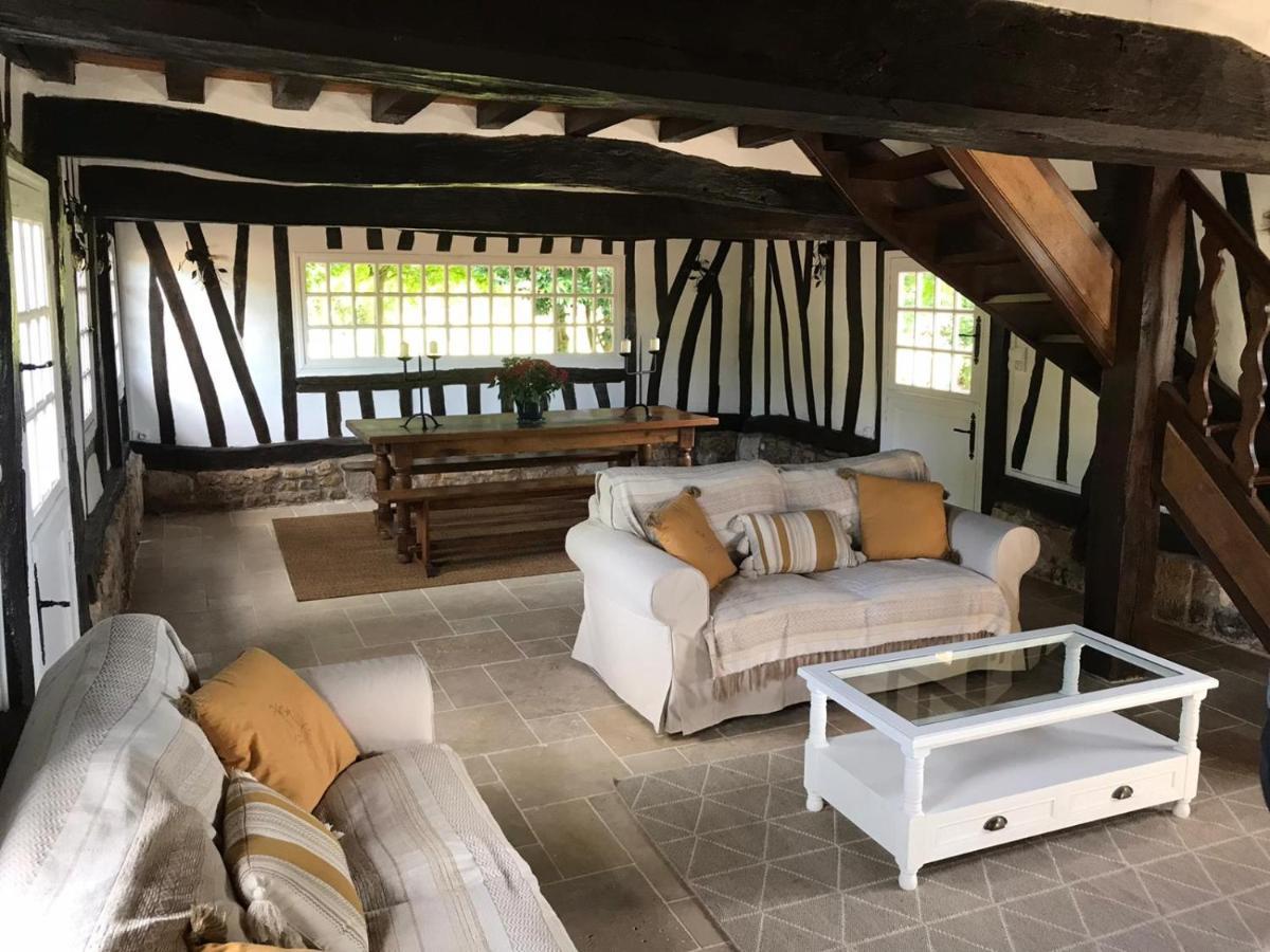 La Gloriette Gite Situe Dans La Propriete Dun Magnifique Manoir Vatteville Exterior foto